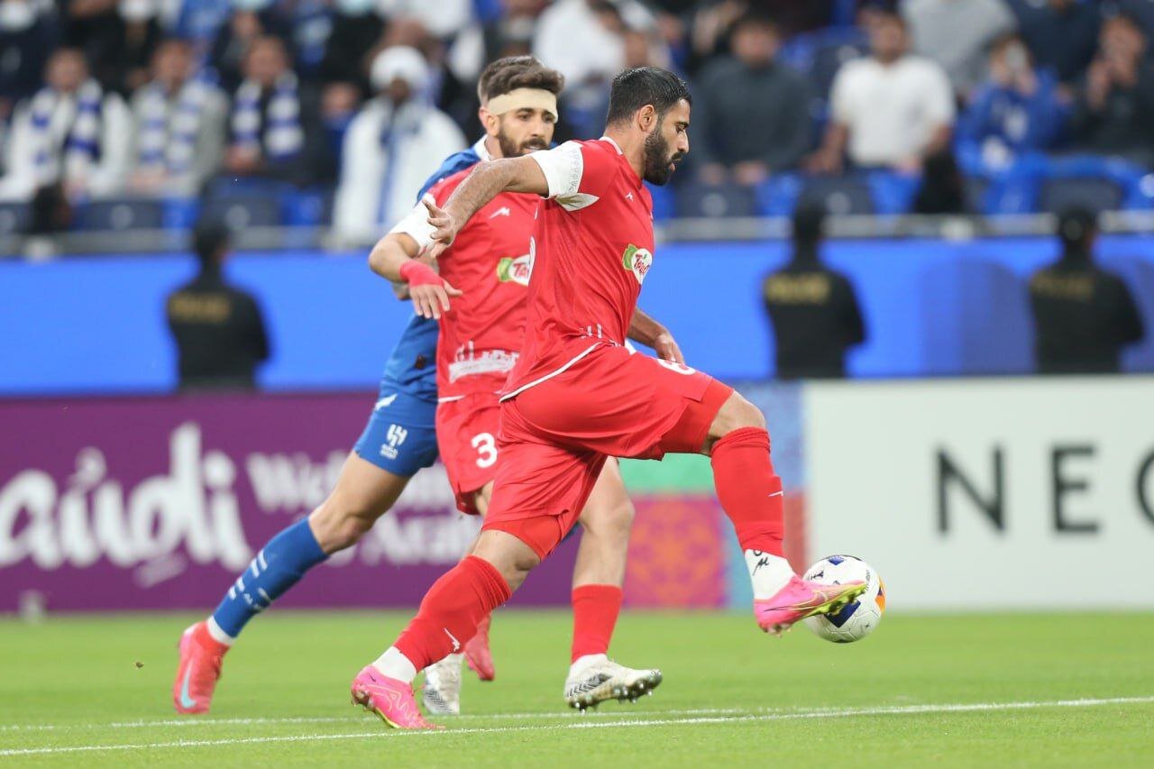پرسپولیس جنجال یک پنالتی برای پرسپولیس در دربی ۱۰۵ - خبرگزاری ایرامکس | اخبار ایران و جهان