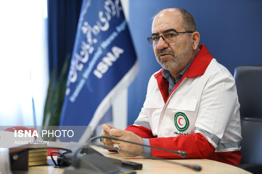 هلال احمر حضور ۲۱۰ هزار امدادگر هلال احمر در طرح نوروزی ۱۴۰۴/ استقرار ۳۵۰ پایگاه موقت نوروزی در نقاط پرتردد و پرخطر جادهها