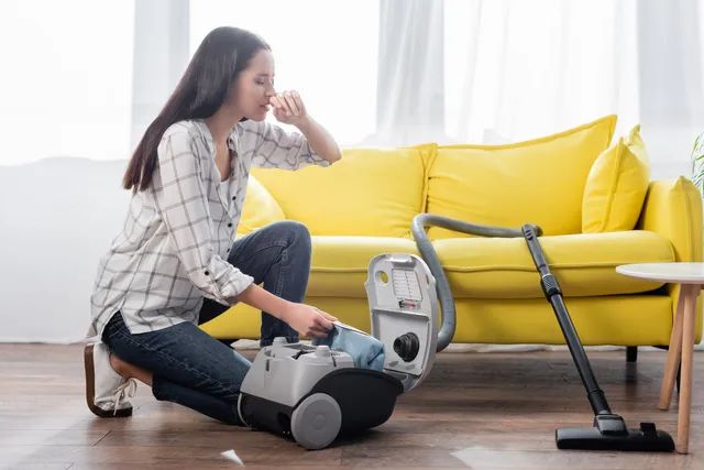 راب بودن سیم جمع کن جاروبرقی